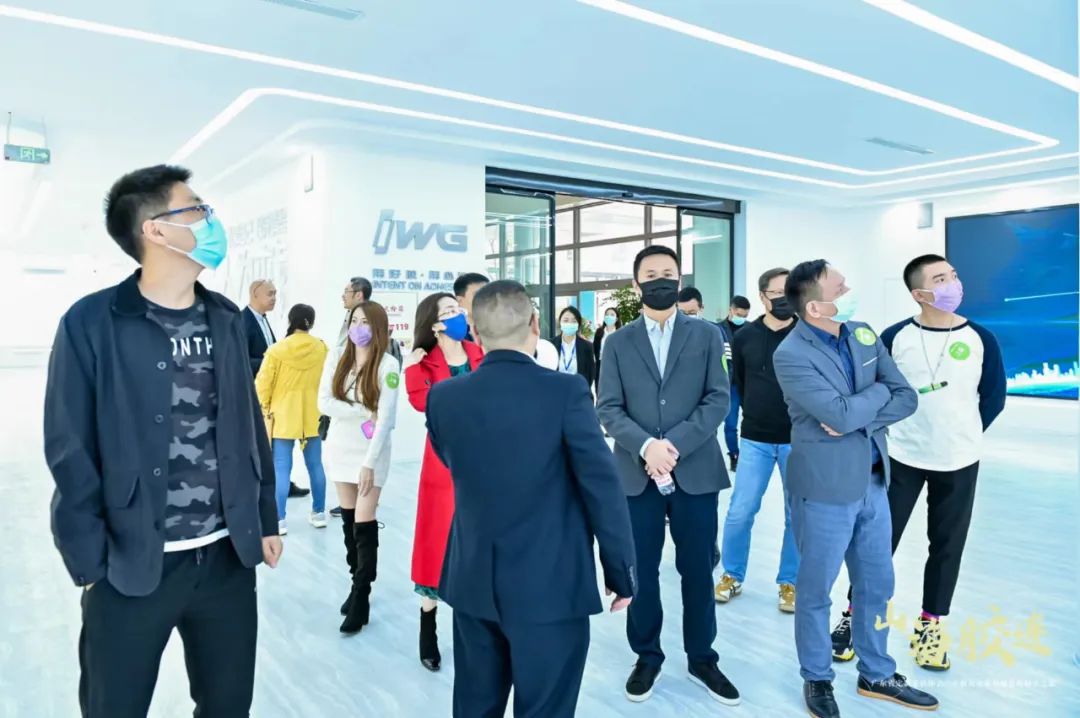 “山海胶连--企业领袖青岛研学之旅”启幕，IWG永特耐创新战略及智慧协同工厂盛大发布!