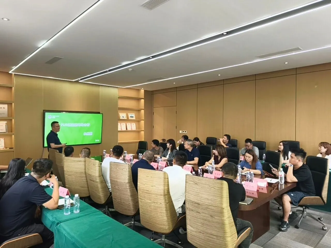 胶粘你我，携手共赢 | 永隆与南昌政海、湖北玖亨达成战略合作