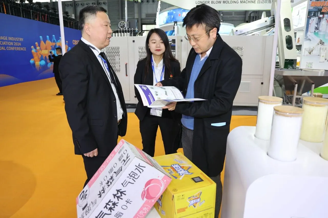 现场直击 | 爱特科重磅亮相CBST2025，热熔胶最新解决方案受行业追捧
