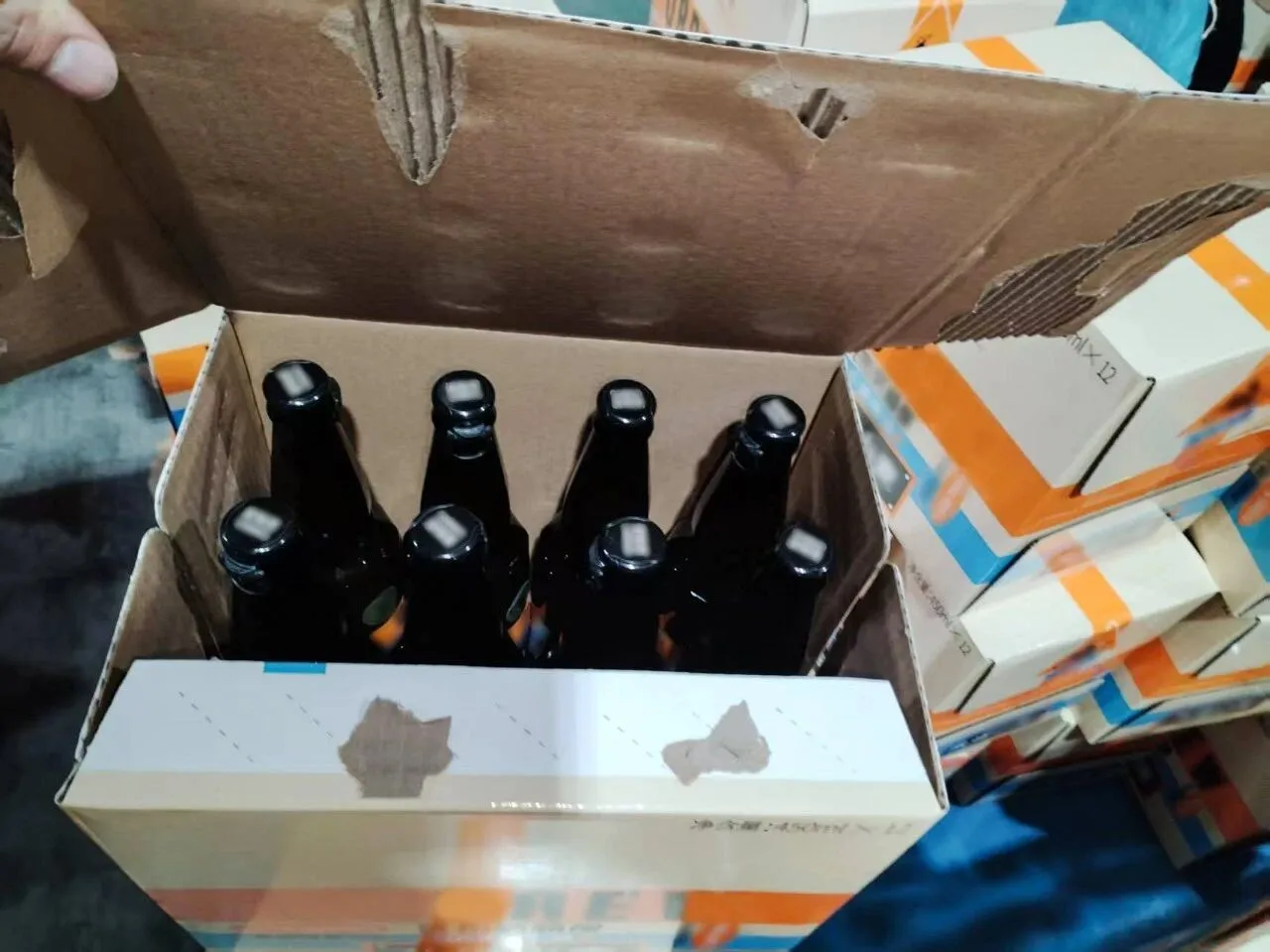 爱特科聚烯烃覆膜纸箱热熔胶 | 解决粘合痛点，守护包装品质